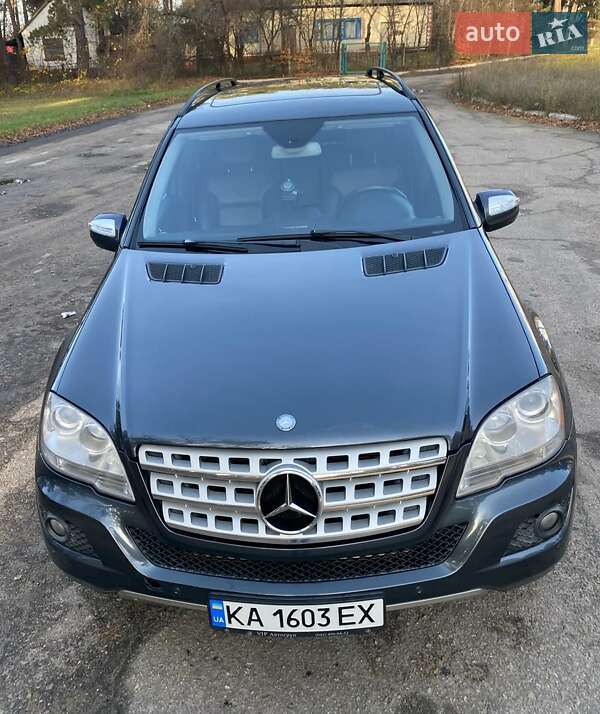 Позашляховик / Кросовер Mercedes-Benz M-Class 2010 в Білій Церкві фото 12 Позашляховик / Кросовер Mercedes-Benz M-Class 2010 в Білій Церкві