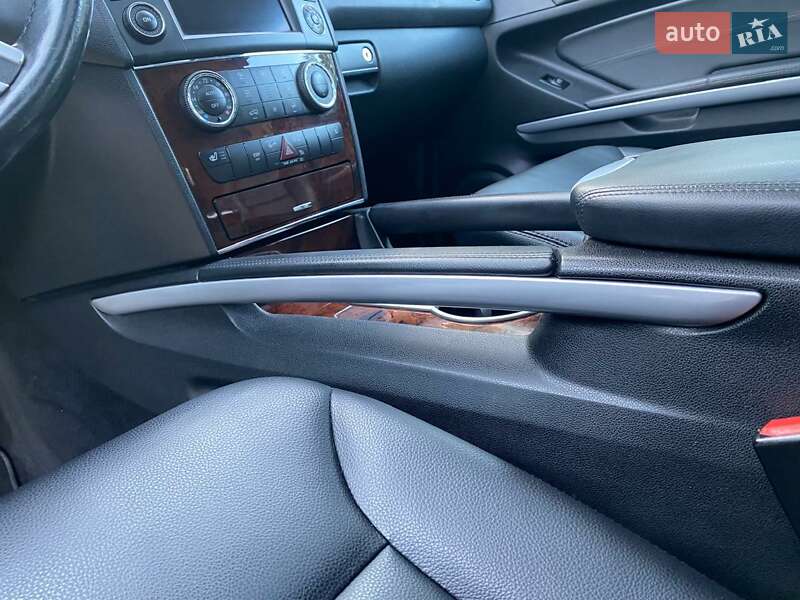 Позашляховик / Кросовер Mercedes-Benz M-Class 2010 в Білій Церкві фото 28 Позашляховик / Кросовер Mercedes-Benz M-Class 2010 в Білій Церкві