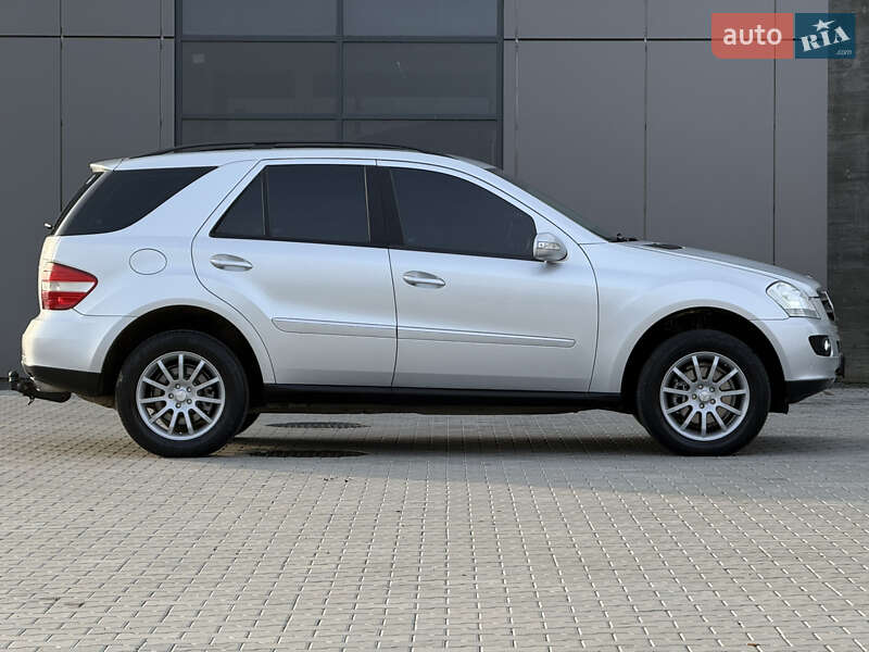 Позашляховик / Кросовер Mercedes-Benz M-Class 2008 в Чернівцях фото 5 Позашляховик / Кросовер Mercedes-Benz M-Class 2008 в Чернівцях