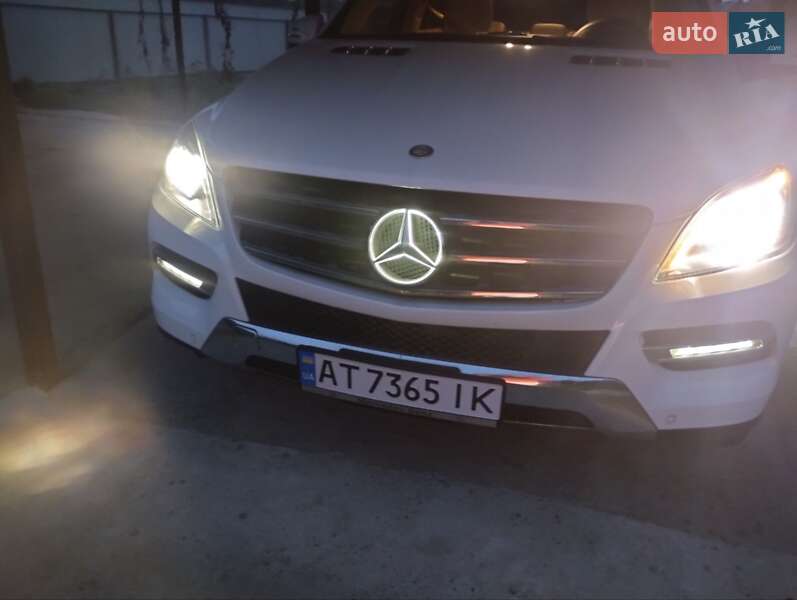 Позашляховик / Кросовер Mercedes-Benz M-Class 2013 в Івано-Франківську