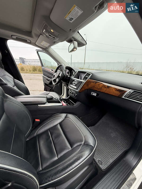 Внедорожник / Кроссовер Mercedes-Benz M-Class 2013 в Хмельницком