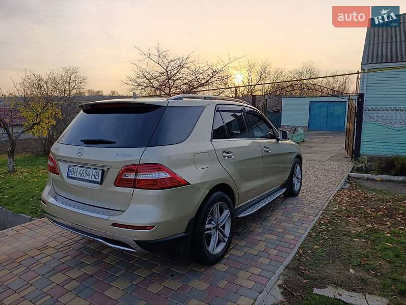 Внедорожник / Кроссовер Mercedes-Benz M-Class 2013 в Подольске фото 7 Внедорожник / Кроссовер Mercedes-Benz M-Class 2013 в Подольске