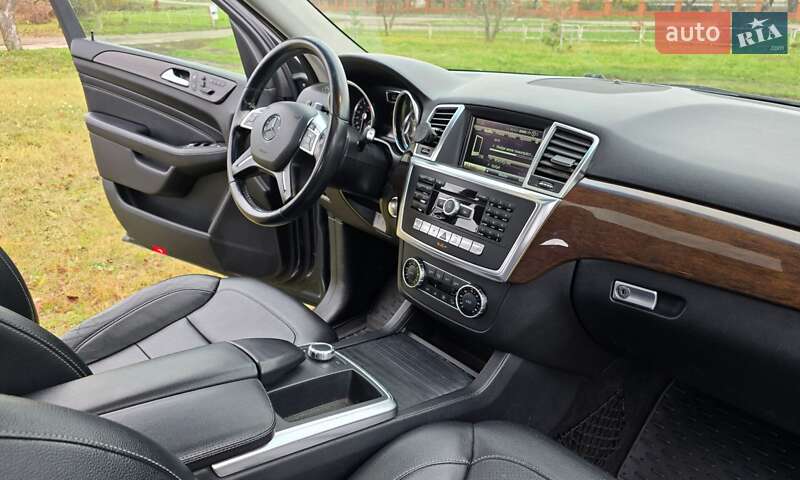Позашляховик / Кросовер Mercedes-Benz M-Class 2014 в Конотопі