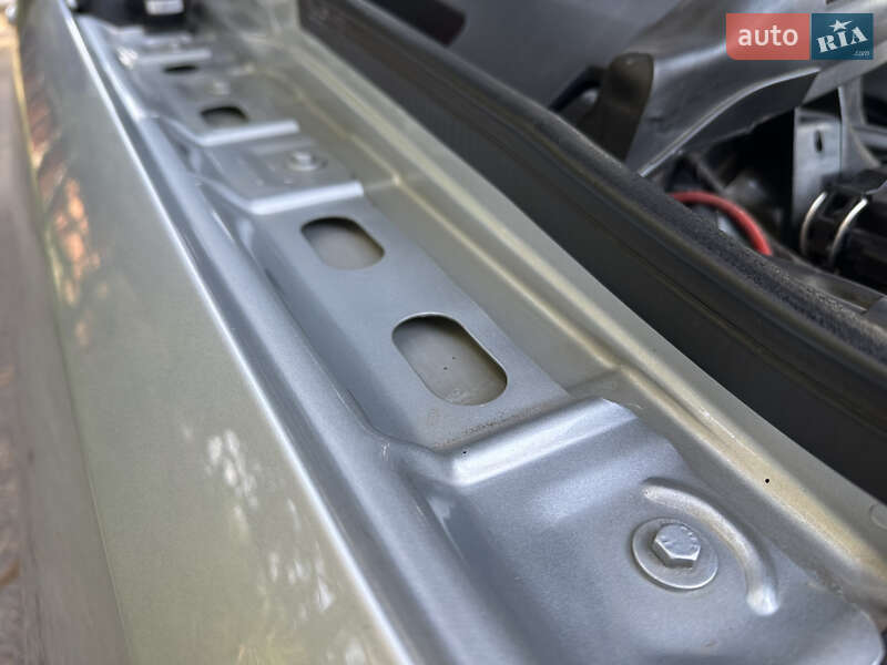 Позашляховик / Кросовер Mercedes-Benz M-Class 2012 в Дніпрі фото 45 Позашляховик / Кросовер Mercedes-Benz M-Class 2012 в Дніпрі