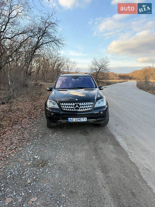 Внедорожник / Кроссовер Mercedes-Benz M-Class 2006 в Новомосковске фото 3 Внедорожник / Кроссовер Mercedes-Benz M-Class 2006 в Новомосковске