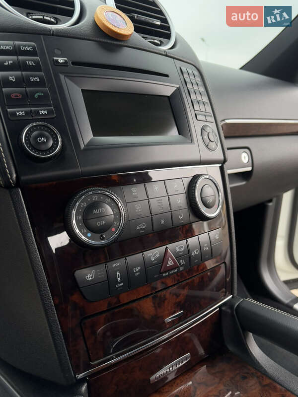 Внедорожник / Кроссовер Mercedes-Benz M-Class 2011 в Виноградове