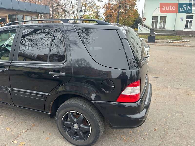 Внедорожник / Кроссовер Mercedes-Benz M-Class 2003 в Лубнах