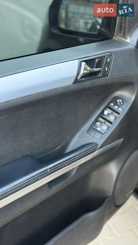 Позашляховик / Кросовер Mercedes-Benz M-Class 2006 в Татарбунарах