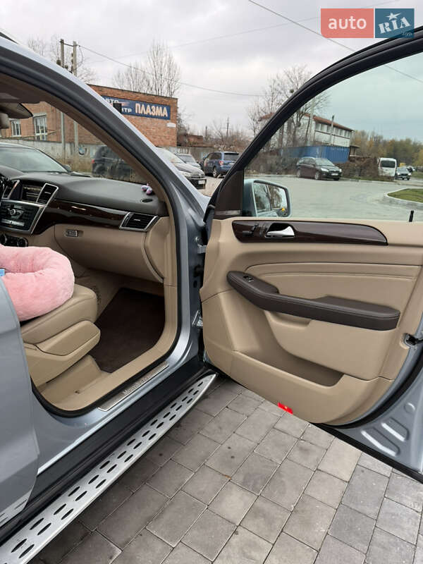 Внедорожник / Кроссовер Mercedes-Benz M-Class 2013 в Львове фото 8 Внедорожник / Кроссовер Mercedes-Benz M-Class 2013 в Львове