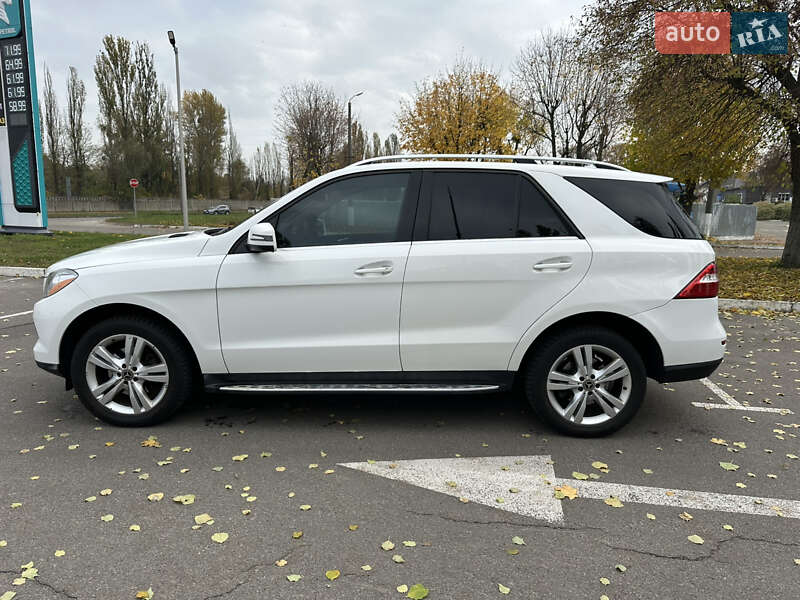 Внедорожник / Кроссовер Mercedes-Benz M-Class 2015 в Киеве