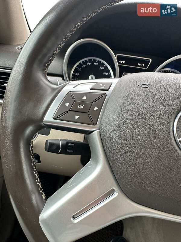 Внедорожник / Кроссовер Mercedes-Benz M-Class 2015 в Киеве