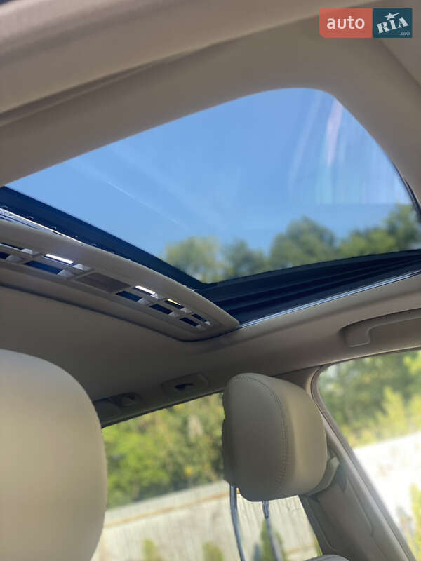 Внедорожник / Кроссовер Mercedes-Benz M-Class 2011 в Луцке