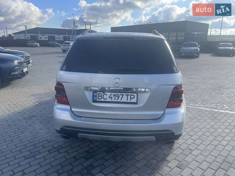 Внедорожник / Кроссовер Mercedes-Benz M-Class 2005 в Львове фото 5 Внедорожник / Кроссовер Mercedes-Benz M-Class 2005 в Львове