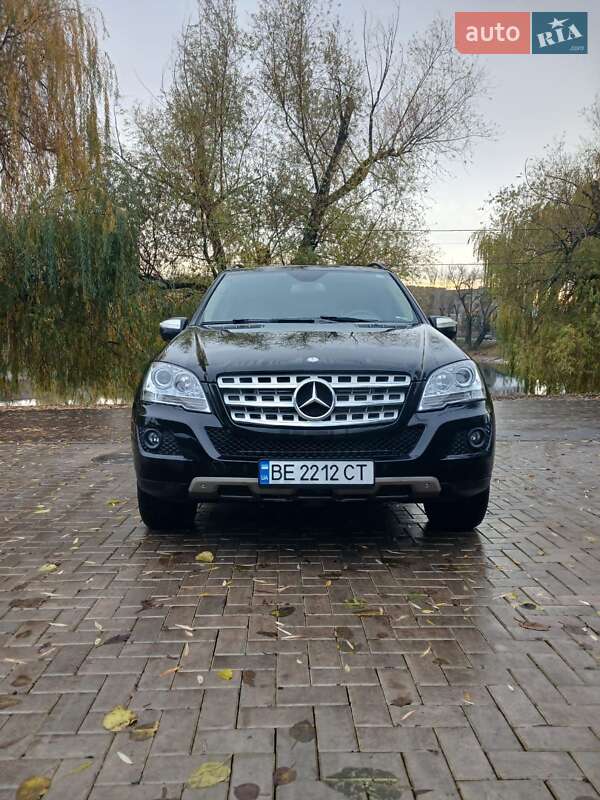 Внедорожник / Кроссовер Mercedes-Benz M-Class 2010 в Первомайске фото 3 Внедорожник / Кроссовер Mercedes-Benz M-Class 2010 в Первомайске