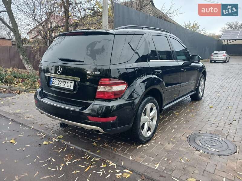 Внедорожник / Кроссовер Mercedes-Benz M-Class 2010 в Первомайске фото 4 Внедорожник / Кроссовер Mercedes-Benz M-Class 2010 в Первомайске