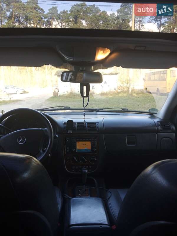 Внедорожник / Кроссовер Mercedes-Benz M-Class 2001 в Ровно