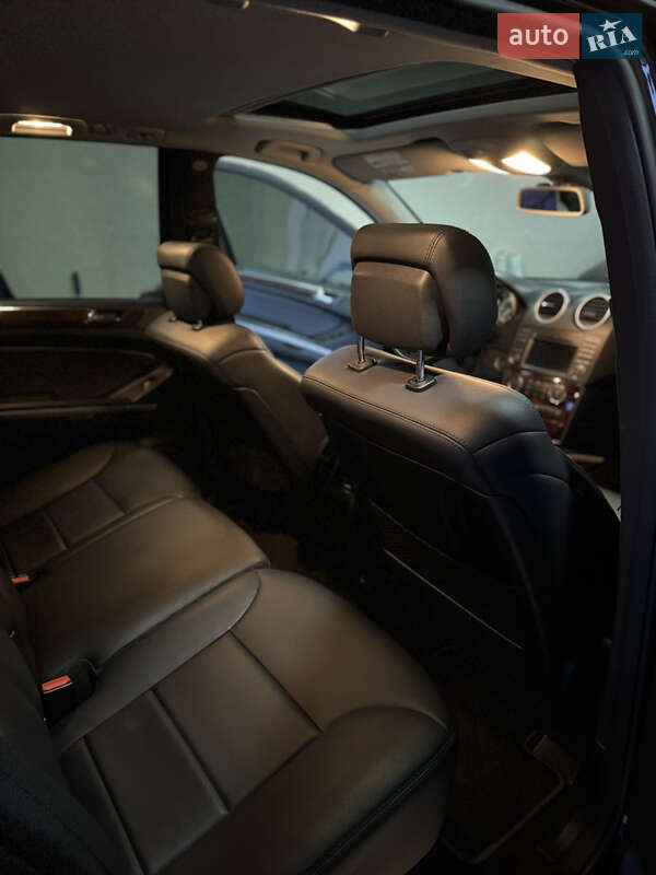 Позашляховик / Кросовер Mercedes-Benz M-Class 2011 в Чернівцях фото 13 Позашляховик / Кросовер Mercedes-Benz M-Class 2011 в Чернівцях