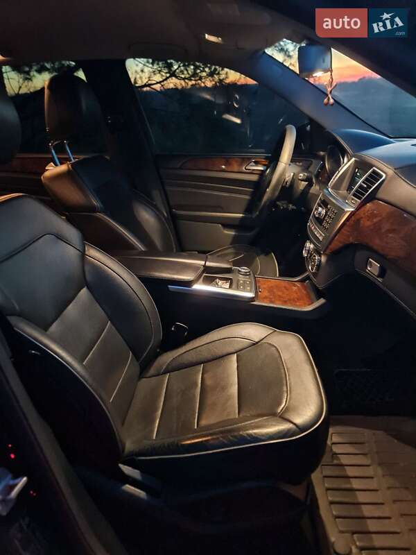 Позашляховик / Кросовер Mercedes-Benz M-Class 2013 в Буську фото 19 Позашляховик / Кросовер Mercedes-Benz M-Class 2013 в Буську