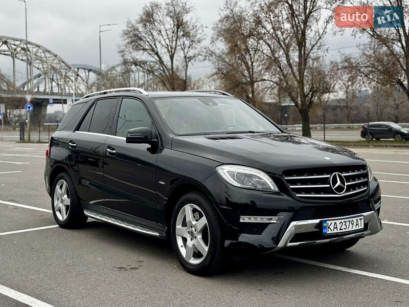 Внедорожник / Кроссовер Mercedes-Benz M-Class 2012 в Днепре фото 3 Внедорожник / Кроссовер Mercedes-Benz M-Class 2012 в Днепре