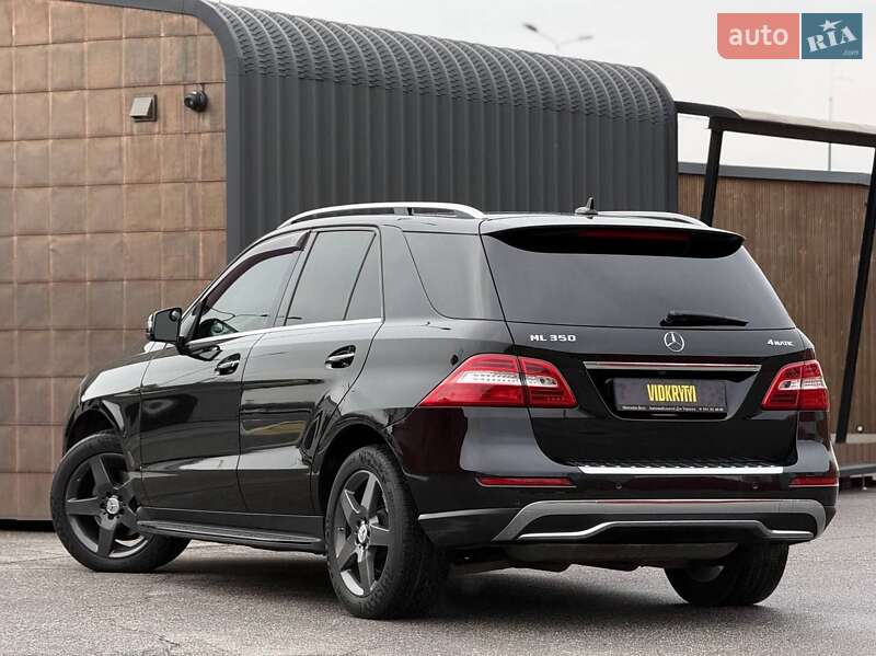 Позашляховик / Кросовер Mercedes-Benz M-Class 2013 в Києві