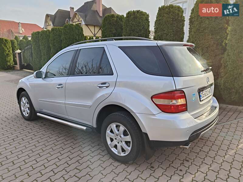 Внедорожник / Кроссовер Mercedes-Benz M-Class 2006 в Черновцах фото 5 Внедорожник / Кроссовер Mercedes-Benz M-Class 2006 в Черновцах