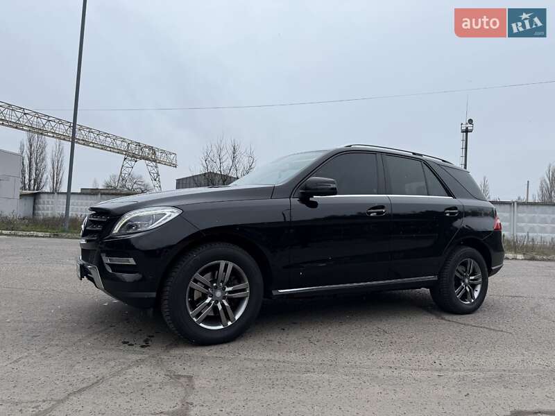 Позашляховик / Кросовер Mercedes-Benz M-Class 2013 в Охтирці