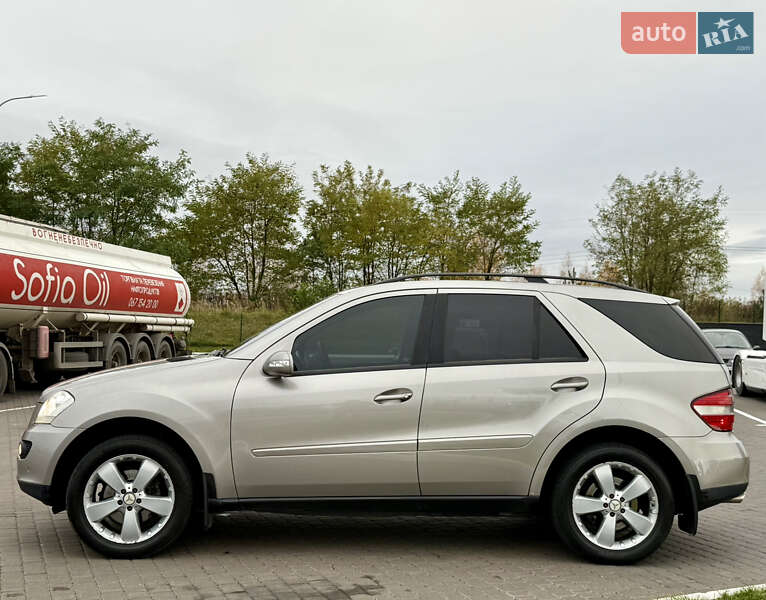 Внедорожник / Кроссовер Mercedes-Benz M-Class 2005 в Ровно