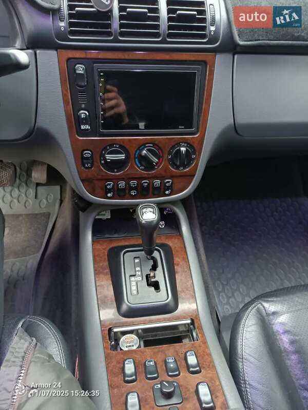 Внедорожник / Кроссовер Mercedes-Benz M-Class 1998 в Киеве