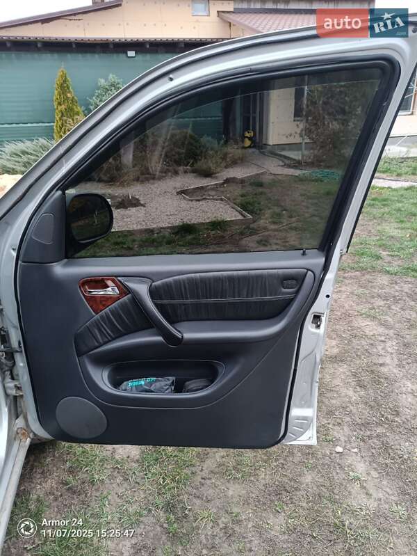 Внедорожник / Кроссовер Mercedes-Benz M-Class 1998 в Киеве