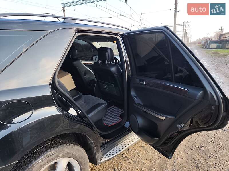 Внедорожник / Кроссовер Mercedes-Benz M-Class 2008 в Павлограде
