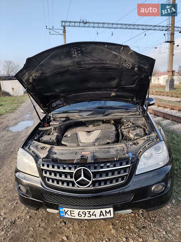 Внедорожник / Кроссовер Mercedes-Benz M-Class 2008 в Павлограде