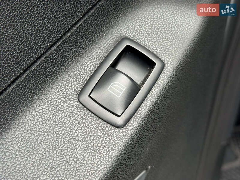 Позашляховик / Кросовер Mercedes-Benz M-Class 2008 в Рівному