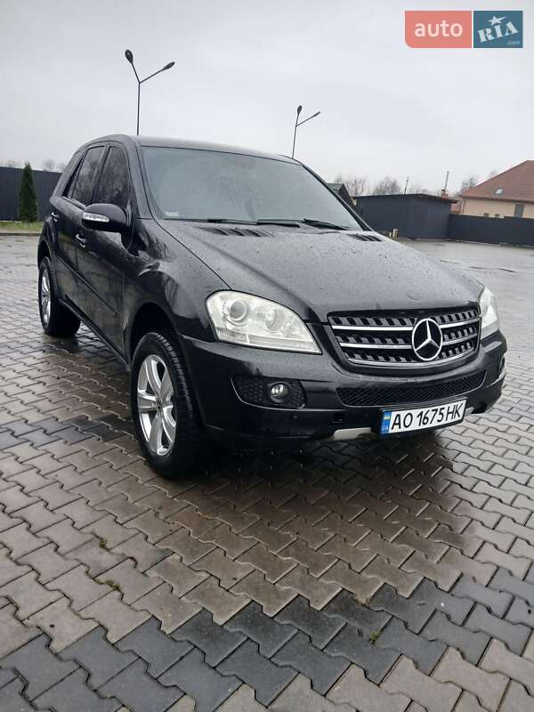 Позашляховик / Кросовер Mercedes-Benz M-Class 2006 в Білки