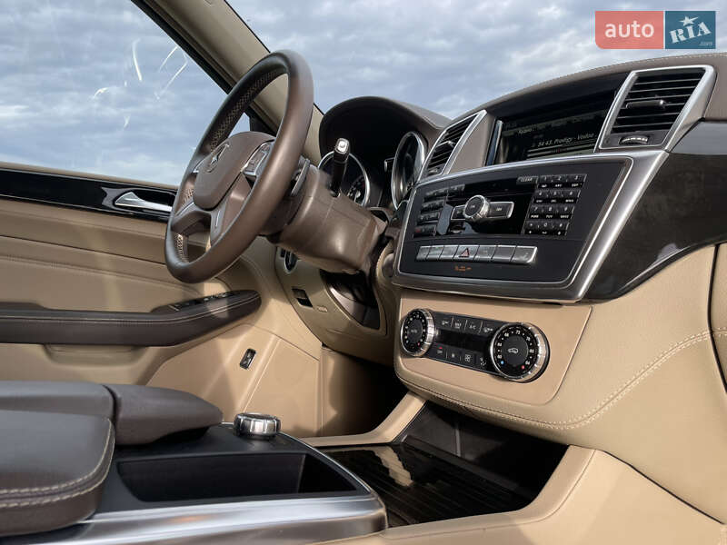Внедорожник / Кроссовер Mercedes-Benz M-Class 2015 в Одессе фото 10 Внедорожник / Кроссовер Mercedes-Benz M-Class 2015 в Одессе