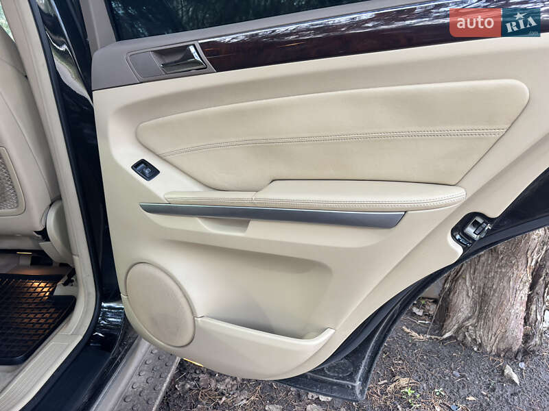 Внедорожник / Кроссовер Mercedes-Benz M-Class 2007 в Славянске фото 22 Внедорожник / Кроссовер Mercedes-Benz M-Class 2007 в Славянске