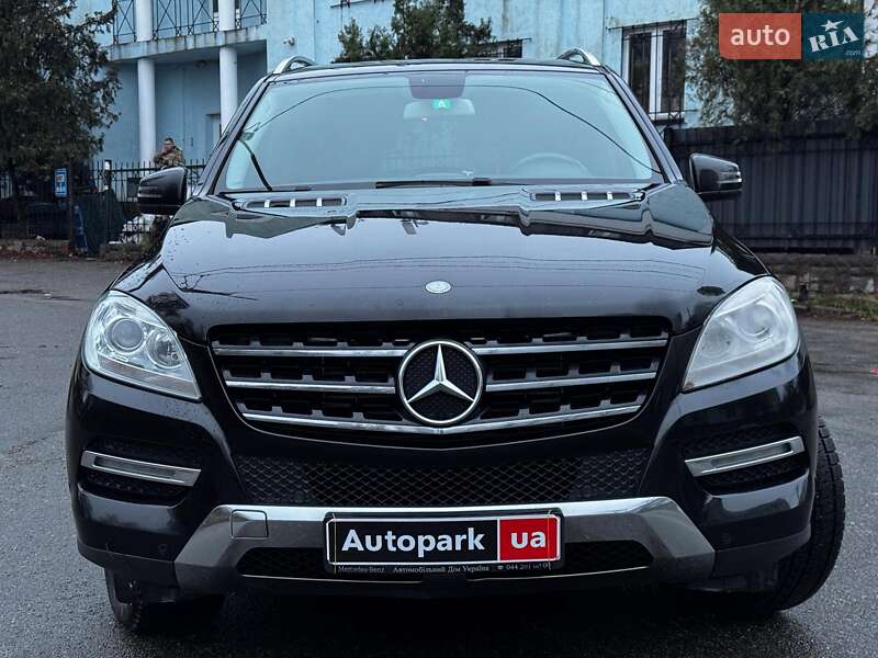 Внедорожник / Кроссовер Mercedes-Benz M-Class 2013 в Киеве
