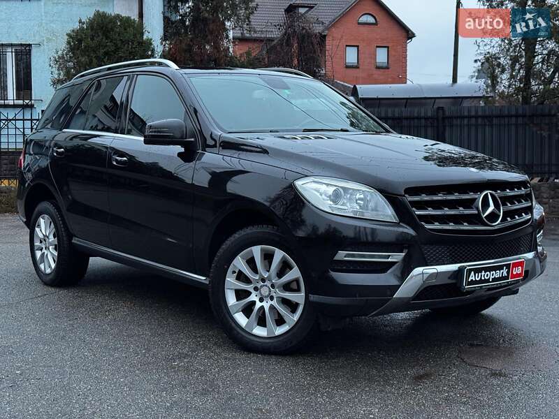 Внедорожник / Кроссовер Mercedes-Benz M-Class 2013 в Киеве