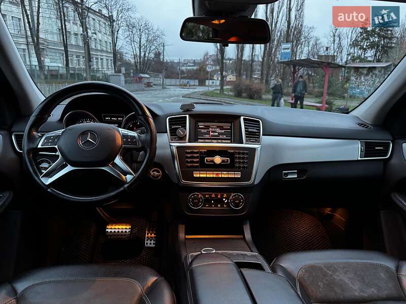 Внедорожник / Кроссовер Mercedes-Benz M-Class 2013 в Киеве