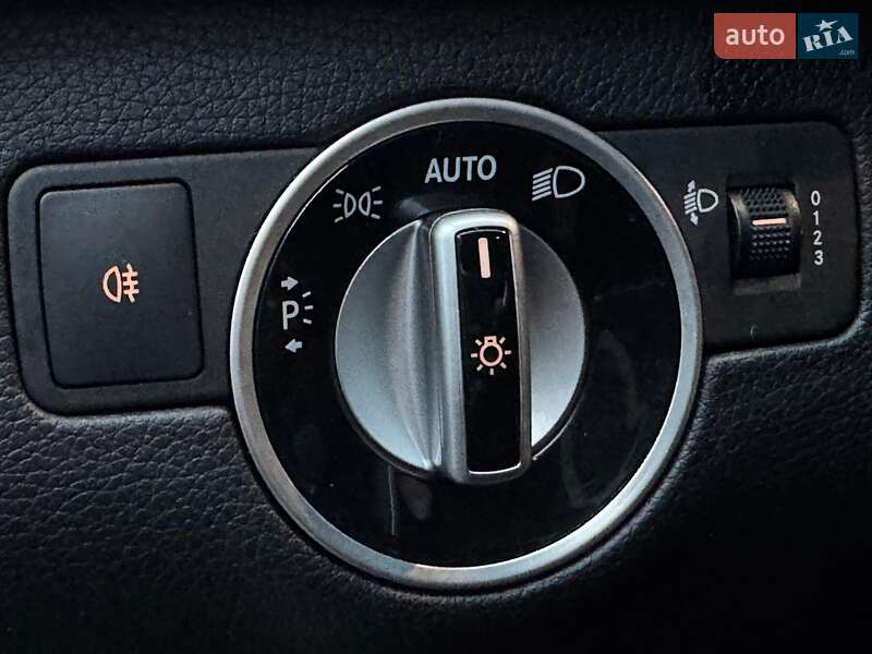 Внедорожник / Кроссовер Mercedes-Benz M-Class 2013 в Киеве