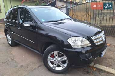 Позашляховик / Кросовер Mercedes-Benz M-Class 2008 в Чернівцях
