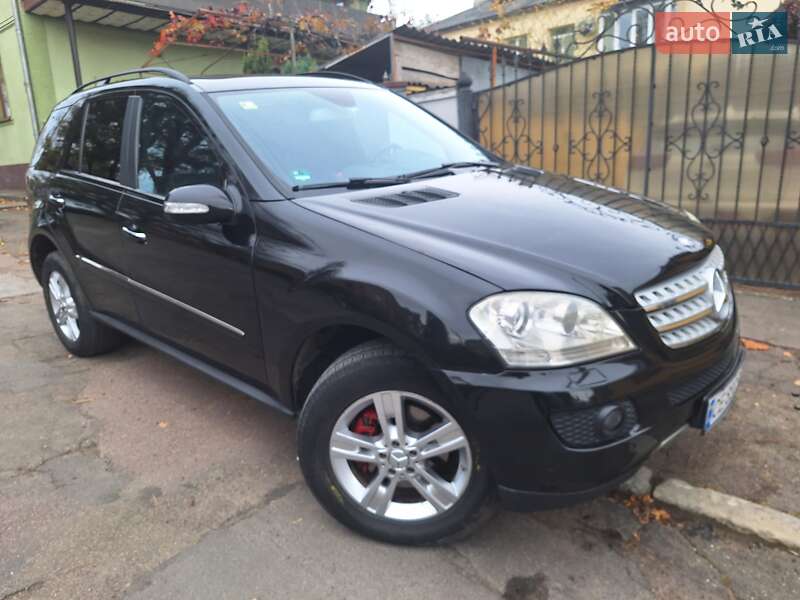 Mercedes-Benz M-Class 2008