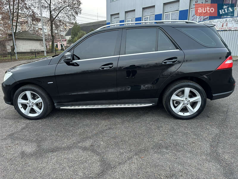 Внедорожник / Кроссовер Mercedes-Benz M-Class 2012 в Кропивницком