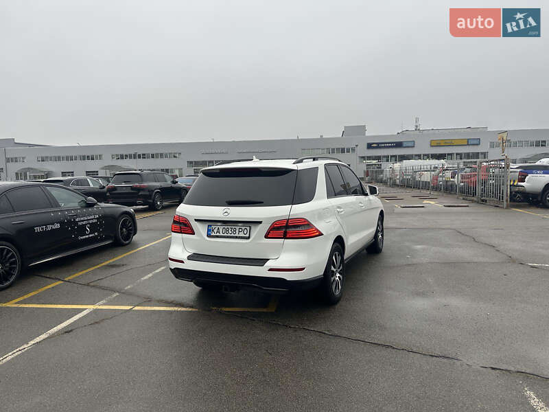 Внедорожник / Кроссовер Mercedes-Benz M-Class 2015 в Киеве