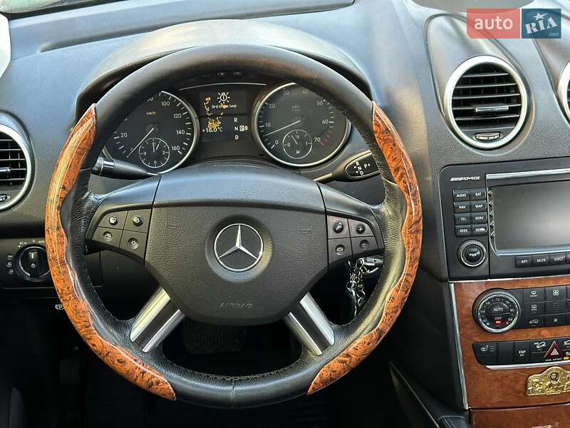 Внедорожник / Кроссовер Mercedes-Benz M-Class 2006 в Одессе