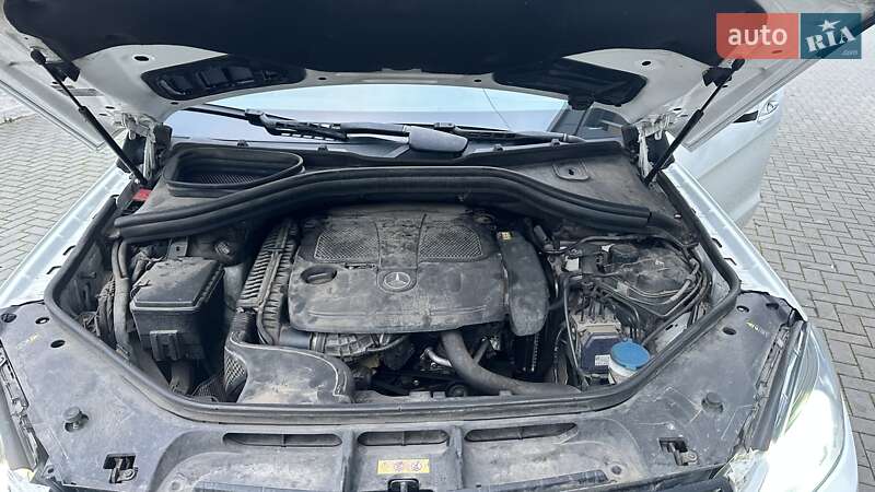 Внедорожник / Кроссовер Mercedes-Benz M-Class 2014 в Николаеве