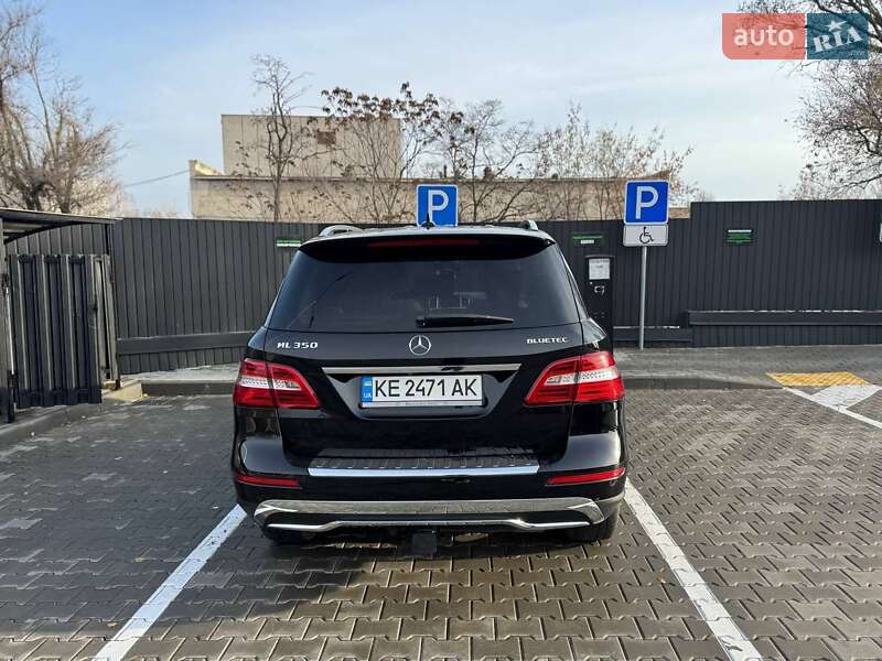 Внедорожник / Кроссовер Mercedes-Benz M-Class 2012 в Днепре