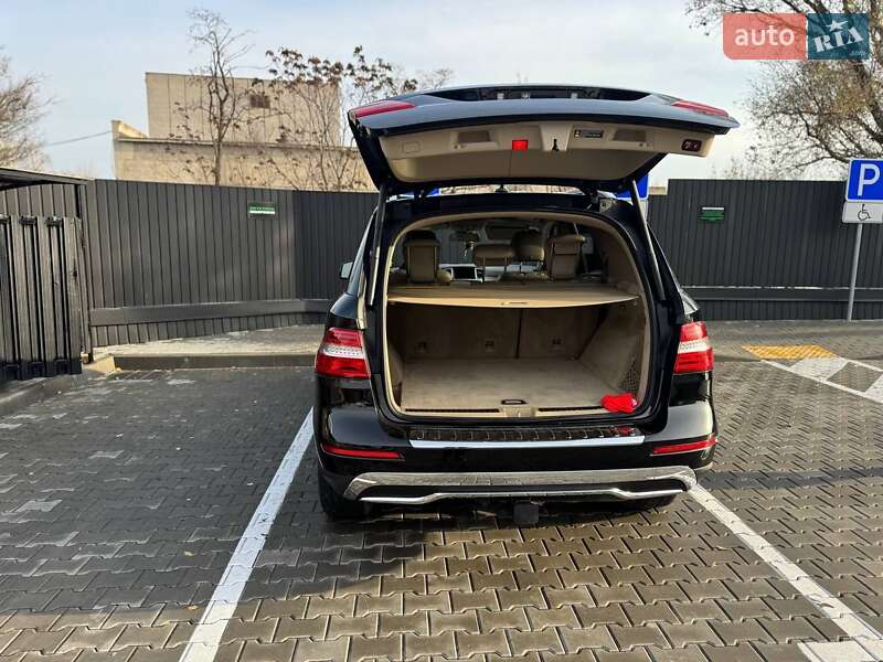 Внедорожник / Кроссовер Mercedes-Benz M-Class 2012 в Днепре