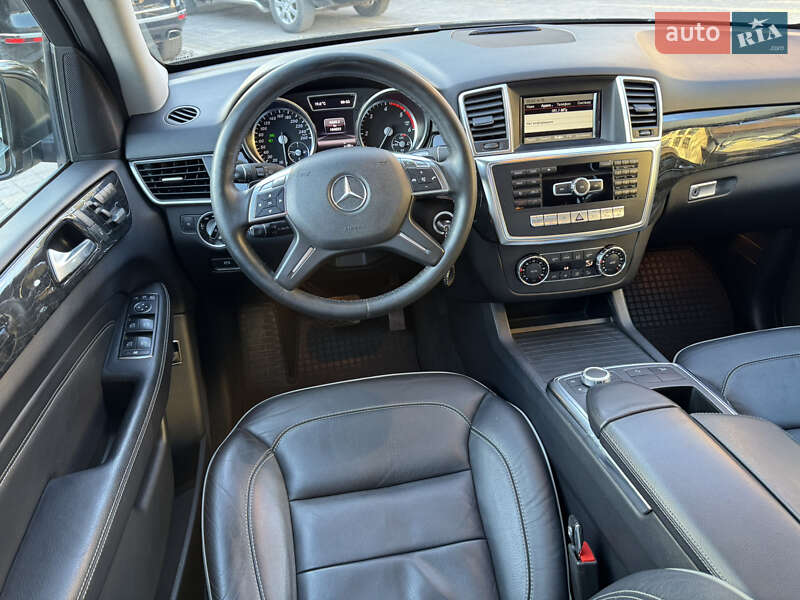 Внедорожник / Кроссовер Mercedes-Benz M-Class 2012 в Тернополе