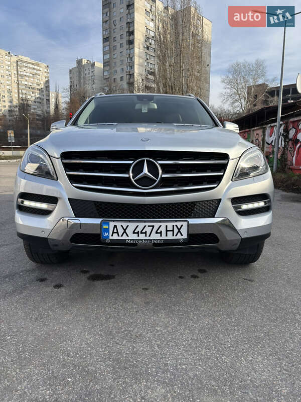 Внедорожник / Кроссовер Mercedes-Benz M-Class 2013 в Харькове