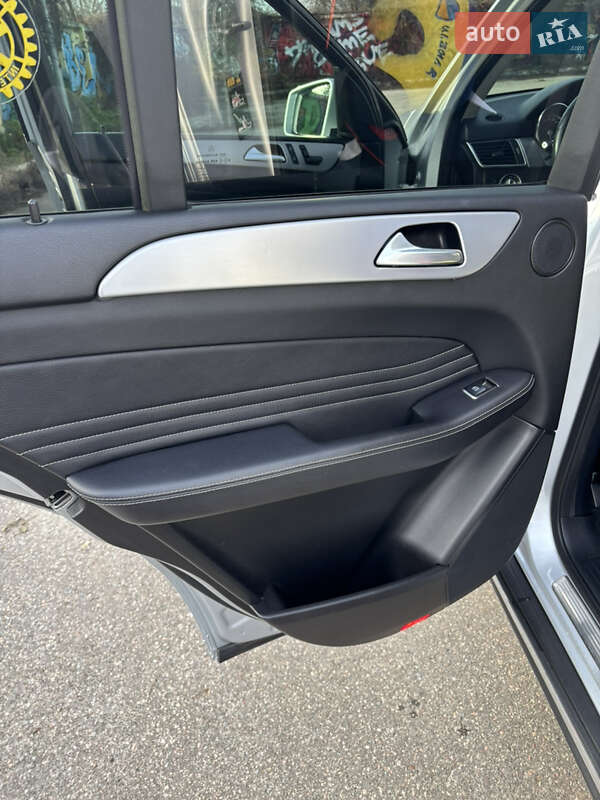 Внедорожник / Кроссовер Mercedes-Benz M-Class 2013 в Харькове